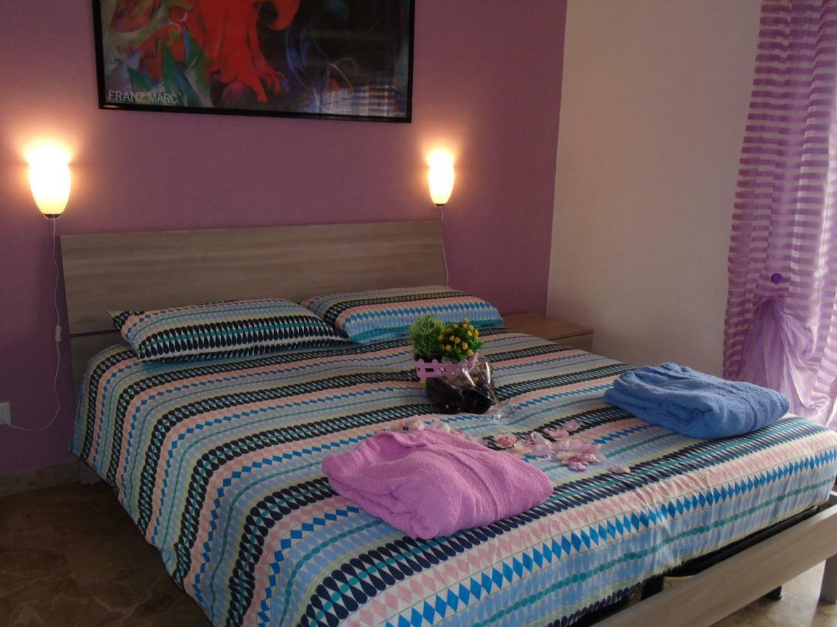 Apartment Aurora & Nicole Ideal Per Biker Con Terazza Vista Mare Parcheggio E Wi-Fi Gratuiti Pietra Ligure Exterior photo