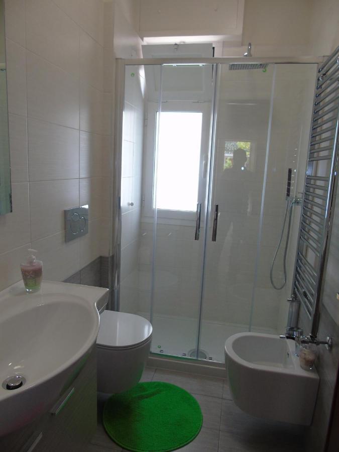 Apartment Aurora & Nicole Ideal Per Biker Con Terazza Vista Mare Parcheggio E Wi-Fi Gratuiti Pietra Ligure Exterior photo